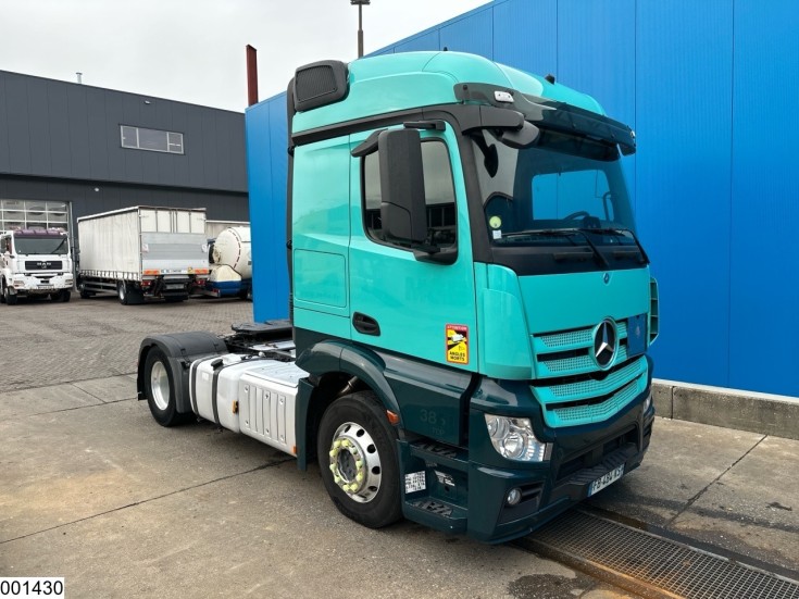 Mercedes Actros 1848