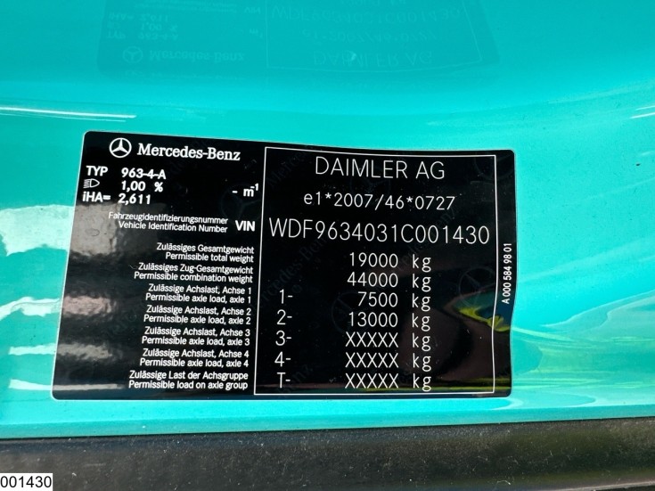 Mercedes Actros 1848