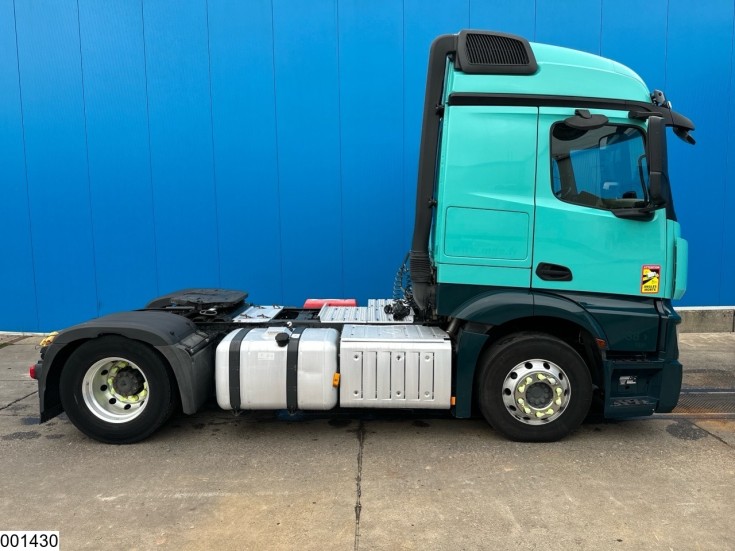 Mercedes Actros 1848