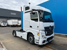 Mercedes Actros 1845