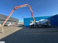 Mercedes Actros 3241