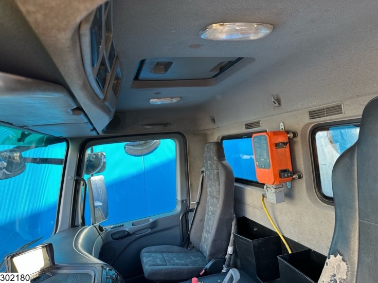 Mercedes Actros 3241