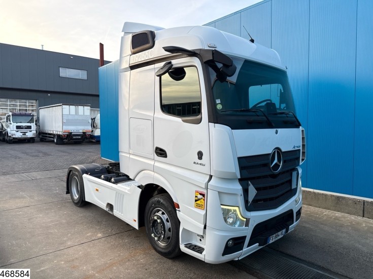 Mercedes Actros 1845