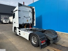 Mercedes Actros 1845