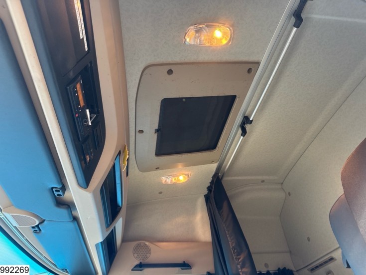 Mercedes Actros 1843