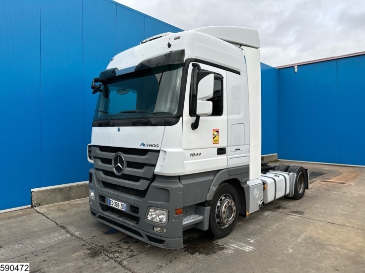 Mercedes Actros 1844