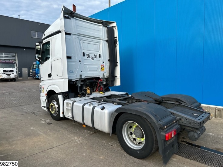 Mercedes Actros 1845