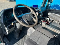 Mercedes Actros 4151