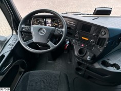 Mercedes Actros 1845