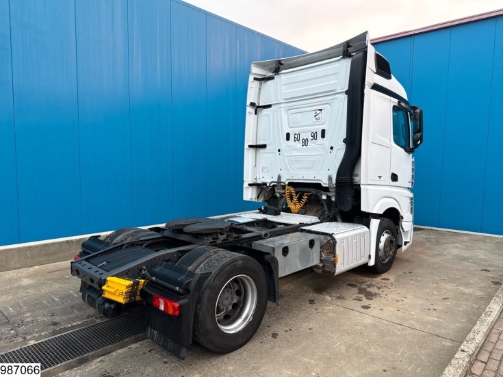 Mercedes Actros 1845