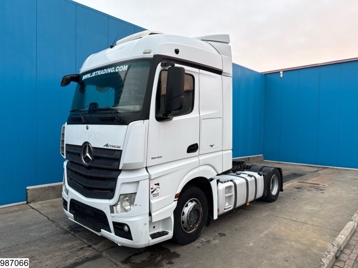 Mercedes Actros 1845