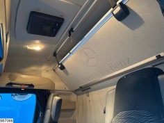 Mercedes Actros 1845