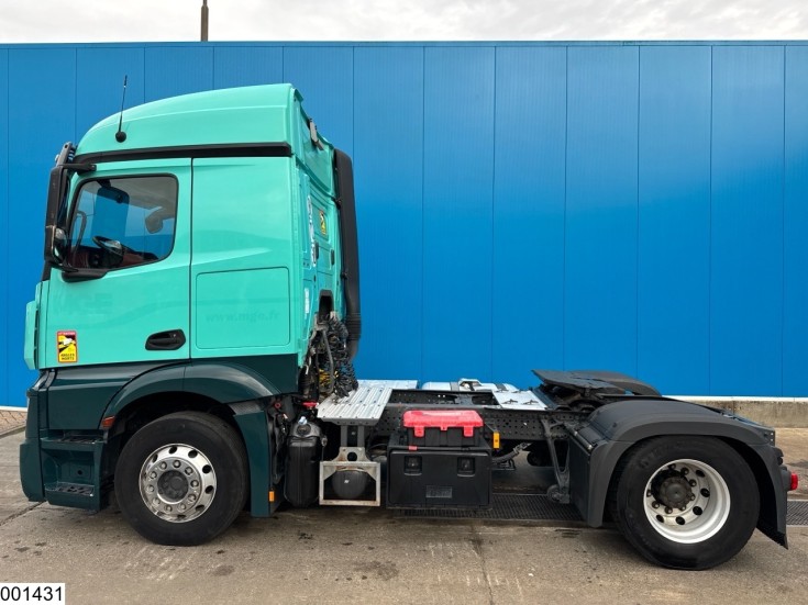 Mercedes Actros 1848