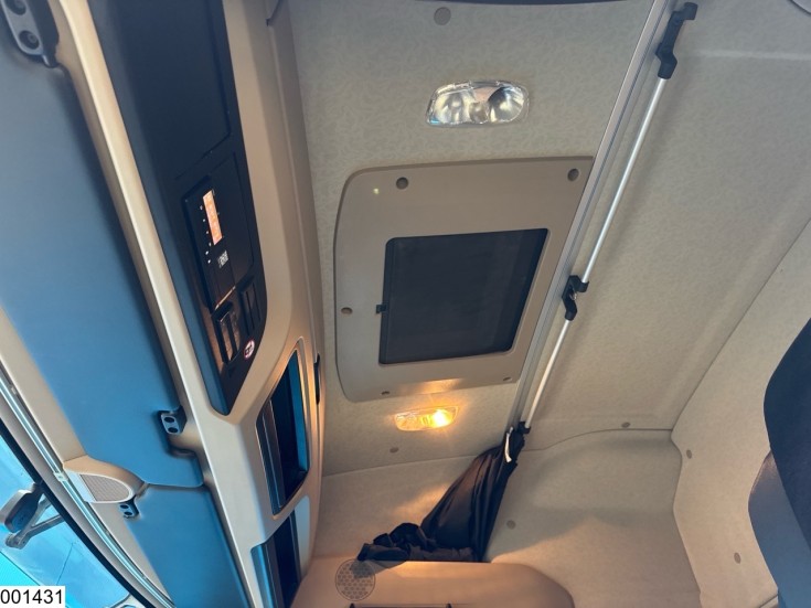 Mercedes Actros 1848