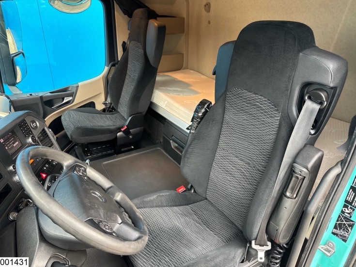 Mercedes Actros 1848