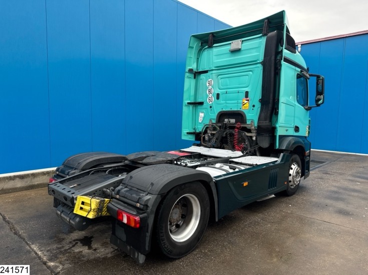 Mercedes Actros 1848