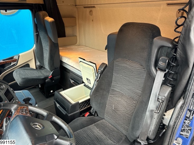 Mercedes Actros 1843