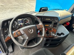 Mercedes Actros 1843