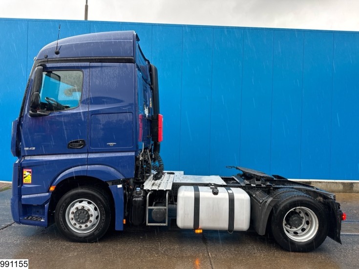 Mercedes Actros 1843