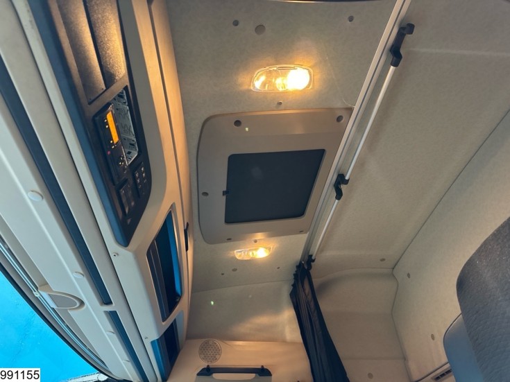 Mercedes Actros 1843