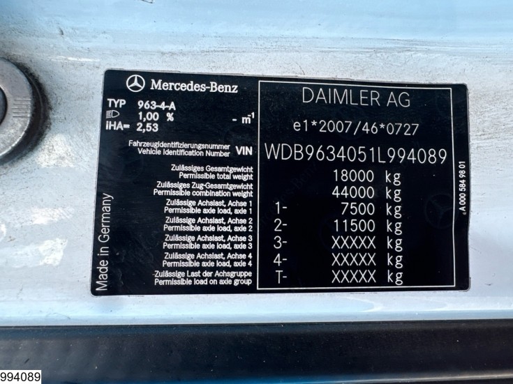 Mercedes Actros 1843