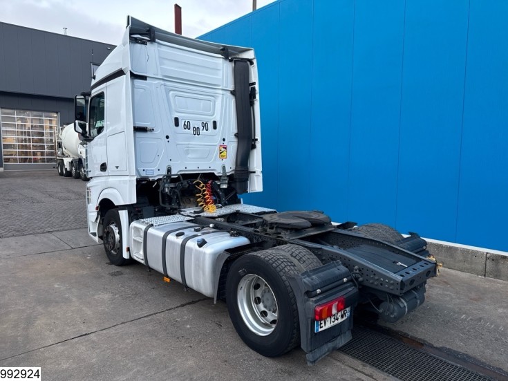 Mercedes Actros 1845