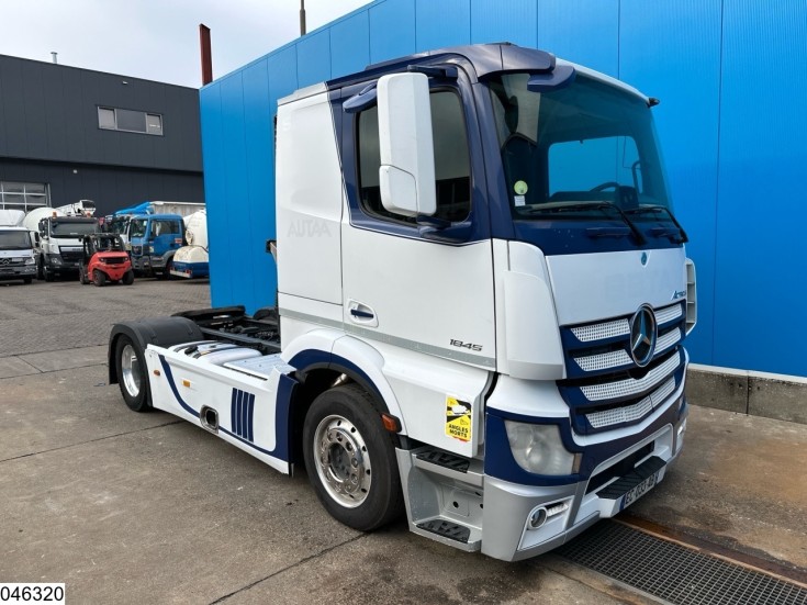 Mercedes Actros 1845