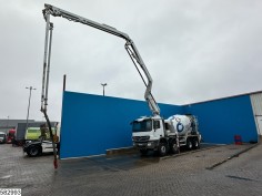 Mercedes Actros 3241