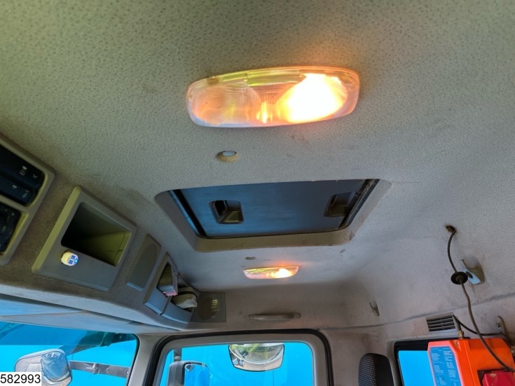 Mercedes Actros 3241