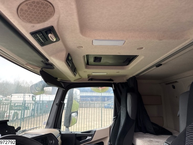 Mercedes Actros 1843