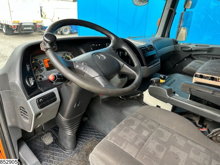 Mercedes Actros 1832