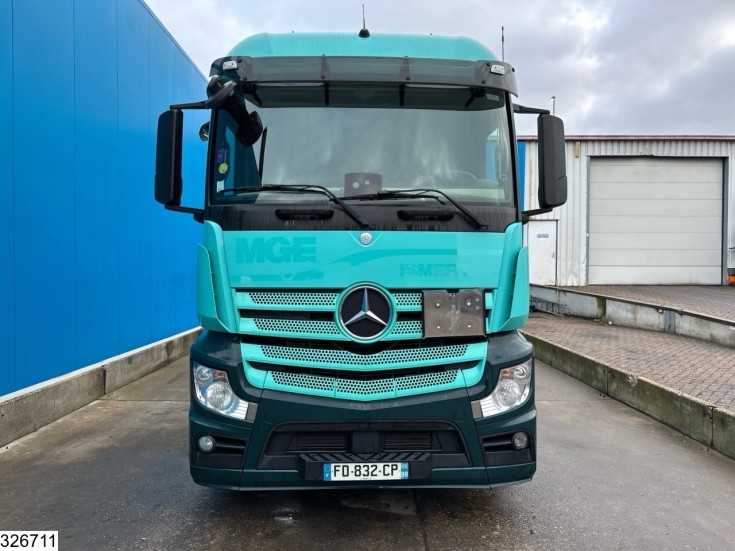 Mercedes Actros 1848