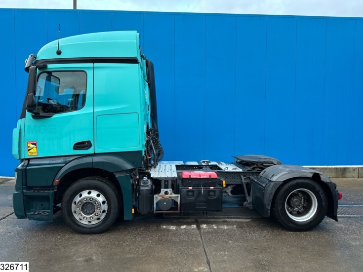 Mercedes Actros 1848