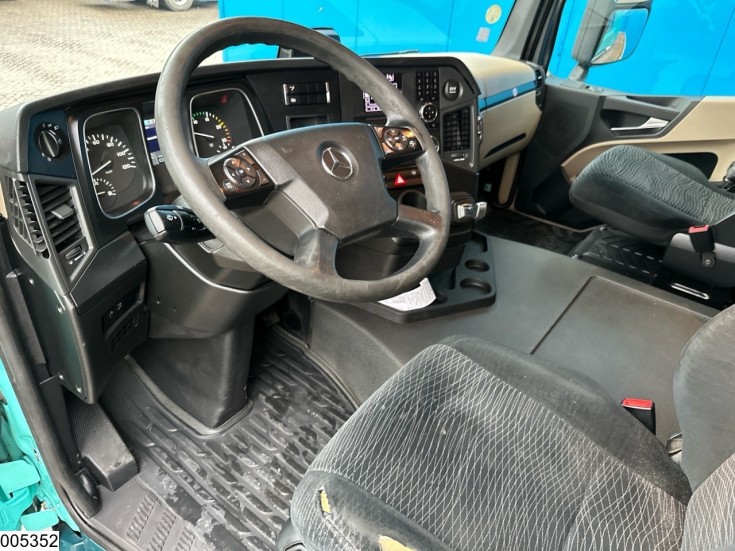 Mercedes Actros 1848