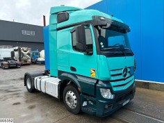 Mercedes Actros 1848