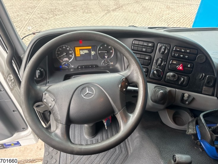 Mercedes Actros 1836