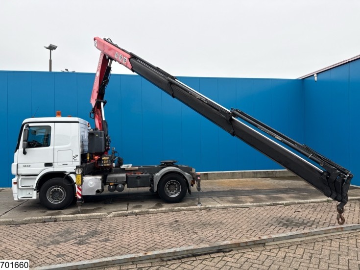 Mercedes Actros 1836