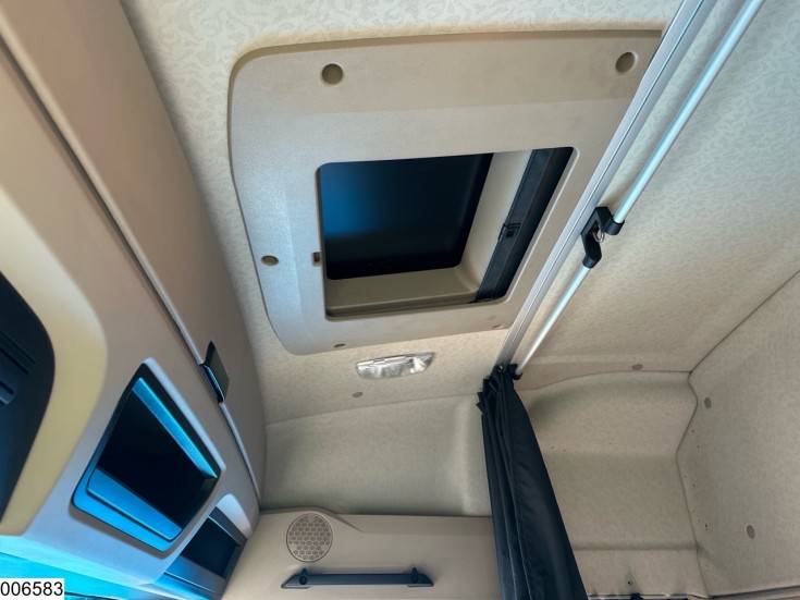 Mercedes Actros 1842