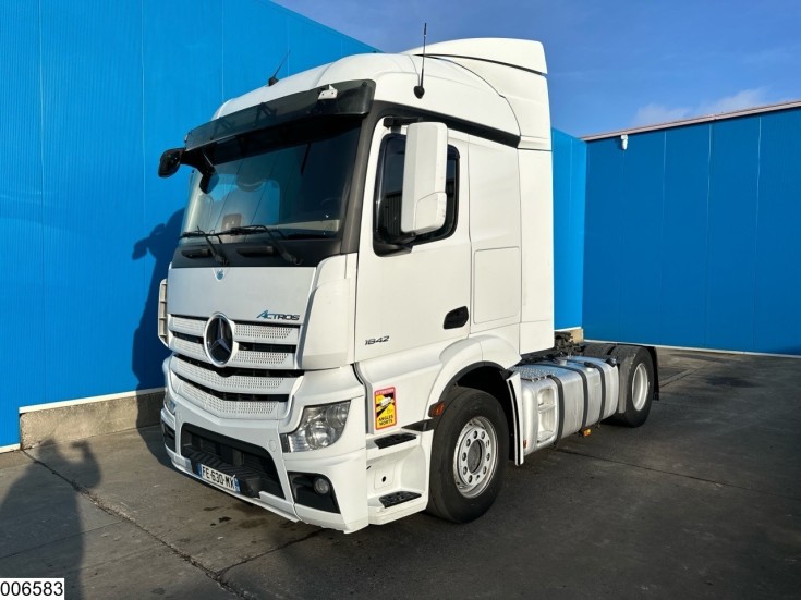 Mercedes Actros 1842