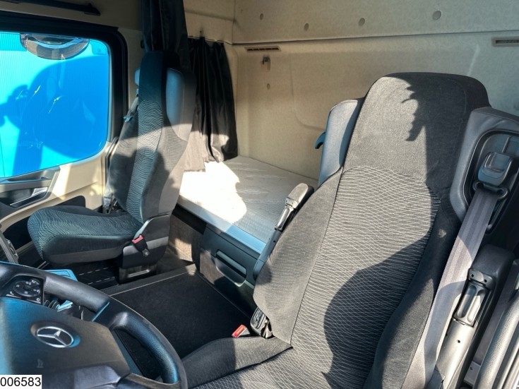 Mercedes Actros 1842