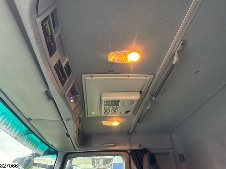 Mercedes Actros 2544