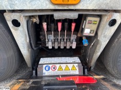 Mercedes Actros 2544