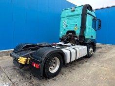 Mercedes Actros 1848