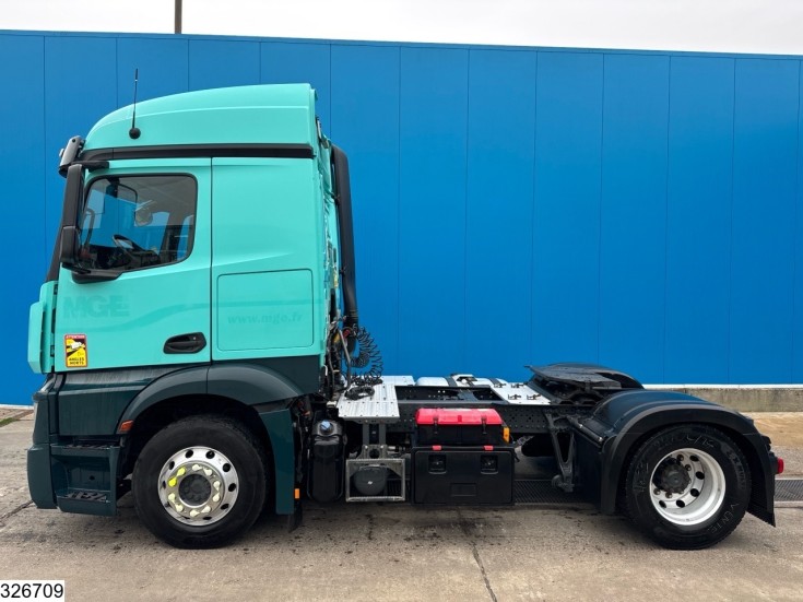 Mercedes Actros 1848