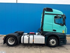 Mercedes Actros 1848