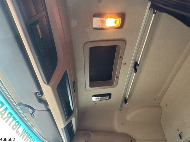 Mercedes Actros 1845