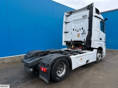 Mercedes Actros 1845