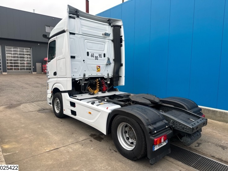 Mercedes Actros 1845