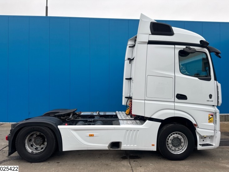 Mercedes Actros 1845