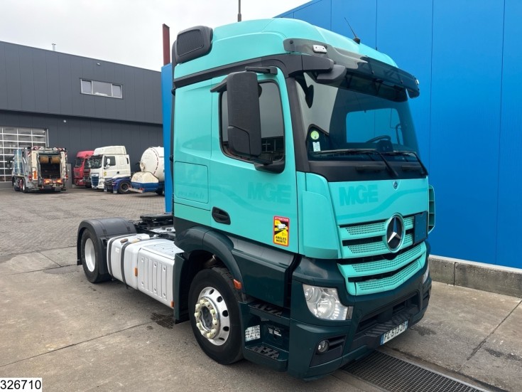 Mercedes Actros 1848